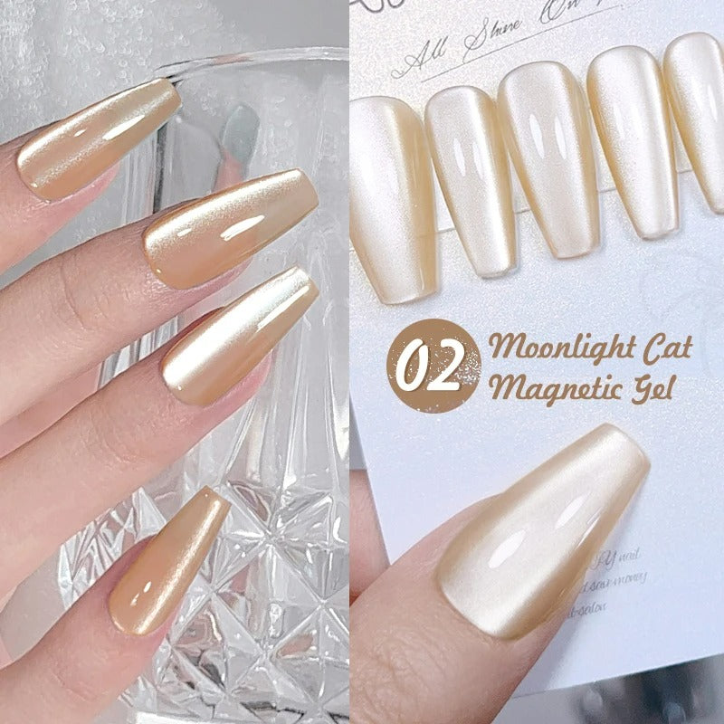 Moonlight Cat Magnetic Gel: Celestial Glamour at Your Fingertips